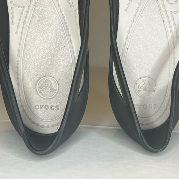 Crocs Women's Dark Grey-Green Size 8 Wide Flats - Picture 7 of 8